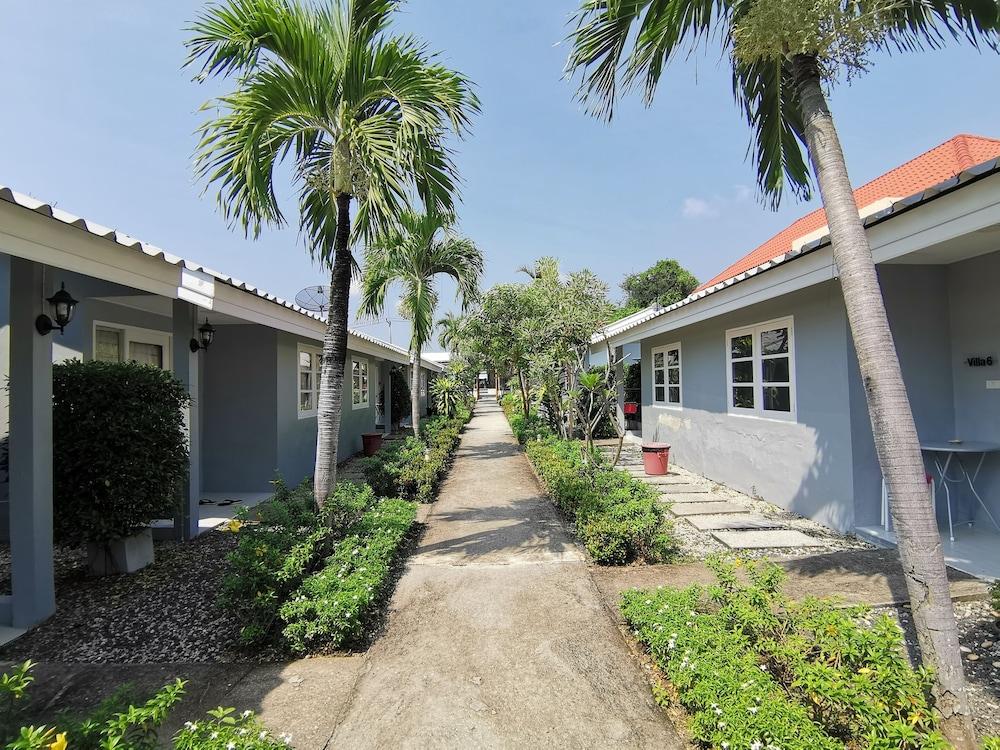 1715 House - White Rhino Hotel Rawai Exterior photo