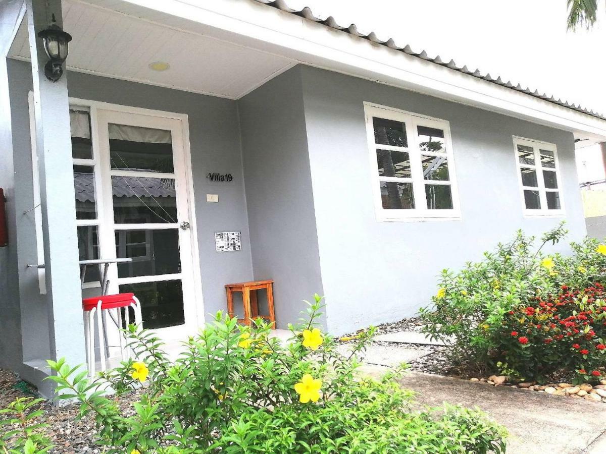 1715 House - White Rhino Hotel Rawai Exterior photo